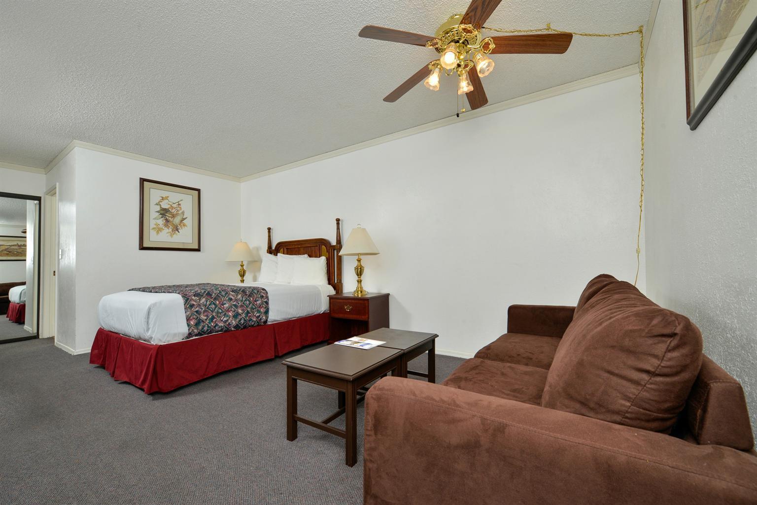 Americas Best Value Inn & Suites - Lancaster Exterior photo